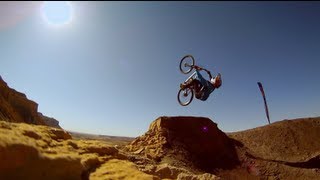 Duplo mortal com bicicleta numa montanha… pura adrenalina