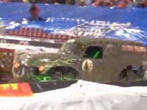 Grinder Monster Truck. Monster Truck Jam 2008 – Grave