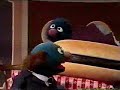 Sesame Street - Grover the Waiter - Big Hamburger