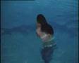Karin Haydu spadla pri nakrucani do bazena