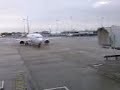 Qantas Boeing B737-400 Arriving Melbourne Airport