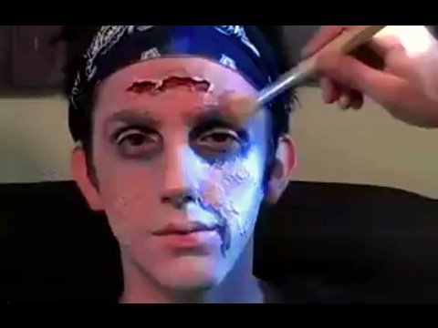 zombies makeup. Zombies Halloween How-to