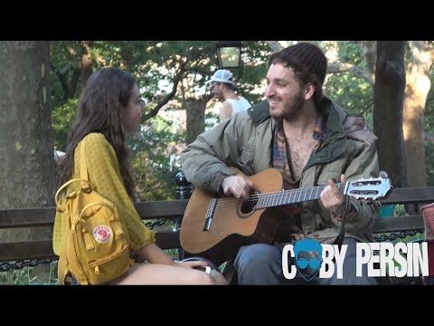 Homeless Man Picks Up Girls With Amazing Voice! - اتفرج تيوب