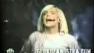 Глюкоза поёт настоящим голосом Глюкоза поёт настоящим голосом