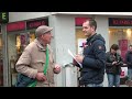 Handtekeningen actie voor behoud Ruwaard van Putten Ziekenhuis / Spijkenisse 2013