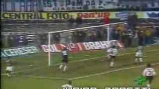 Palmeiras massacra o curintia em 93!