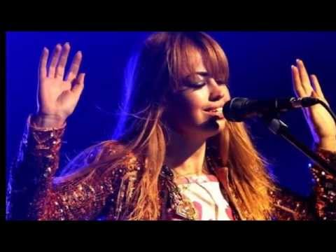 Aura dione скачать песни