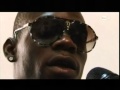 Balotelli sui banchi di scuola