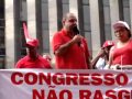 Vagner Freitas, presidente da CUT, discursa contra PL 4330 em ato na avenida Paulista