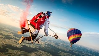 El columpio mas grande del mundo usando dos globos aéreos