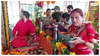 शारदीय नवरात्रि के दूसरे दिन माता चंडी देवी मंदिर में भक्तों ने की पूजा-अर्चना