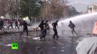Протест студентов в Чили закончился столкновениями с полицией