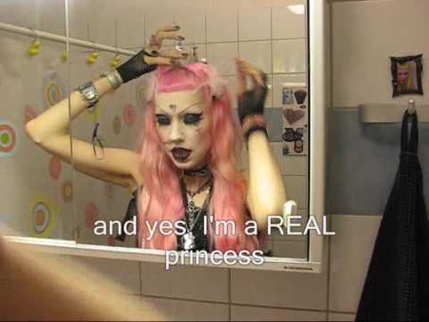 goth makeup how to. A make up video on how to goth