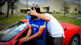 Ofereceu um Ferrari ao Pai de prenda de Anos