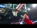 Video Blake Griffin bangs his head on the backboard