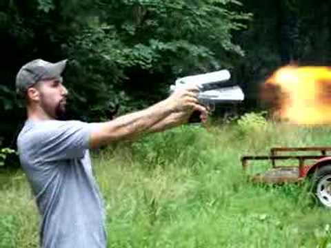 44 magnum desert eagle. me shooting 2 desert eagle 44