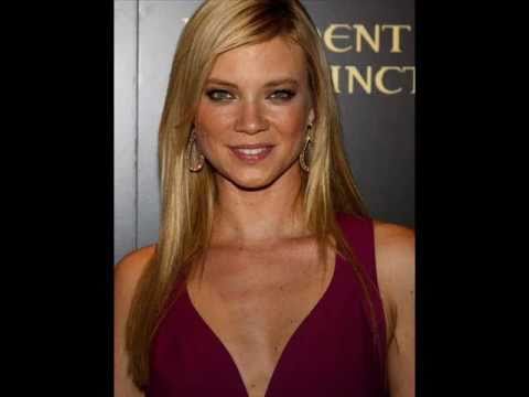 Amy Smart Hot and Sexy Pictures justdoityya 5428 views