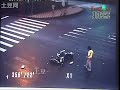 Kung Fu biker wins in a traffic accident in China