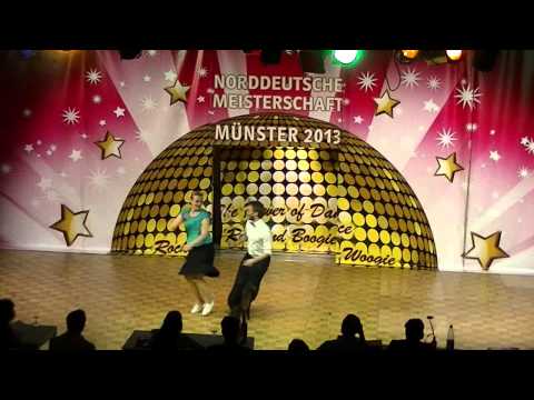 Anna Auer & Nikla...