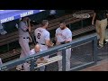 Panda, Pence do shuffle in pregame routine