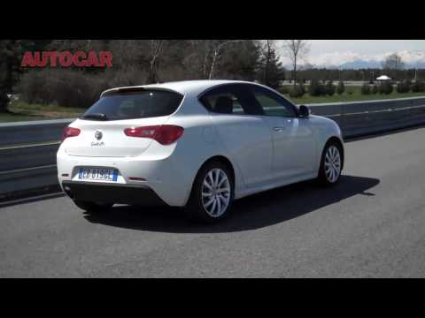 alfa romeo giulietta 2010. Alfa Romeo Giulietta review by