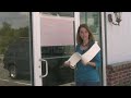 Applying Vinyl Graphics - (www.TheSignChef.com) Window Lettering and Graphics Part 2