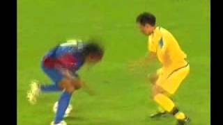 Лучшие футбольные финты 10!!!просто класс!!!! Лучшие футбольные финты 10!!!просто класс!!!!