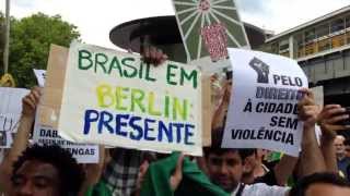 Manifestação em Berlim em apoio aos protestos no Brasil