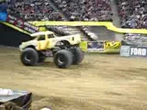 Bulldozer Monster Truck. Bulldozer Monster Truck Freestyle Sacramento - Best Monster Truck Videos