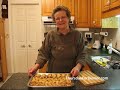 Greek Baklava Rolls Recipe (Baklavadakia)