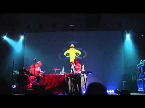 SBTRKT live SBTRKT live SBTRKT live