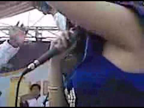 Penonton Tari Bugil - VidoEmo - Emotional Video Unity
