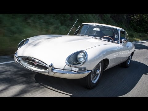 Autoperiskop.cz  – Výjimečný pohled na auta - Garáž Jaye Lena – Jaguar XKE z roku 1963