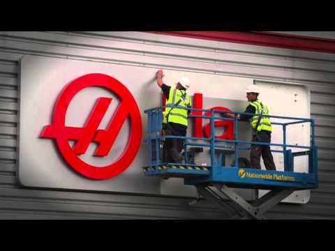 Видео: Последние приготовления на базе Haas в Европе