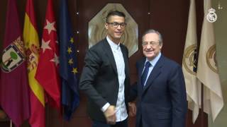 Cristiano renovó con el Real Madrid hasta 2021