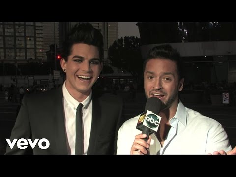 2009 Red Carpet Interview (American Music Awards)