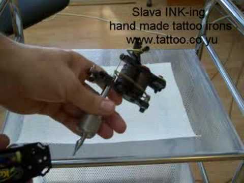  mestre na arte Aaron Cain hand made tattoo machine 1:10 · slavatattoo; 