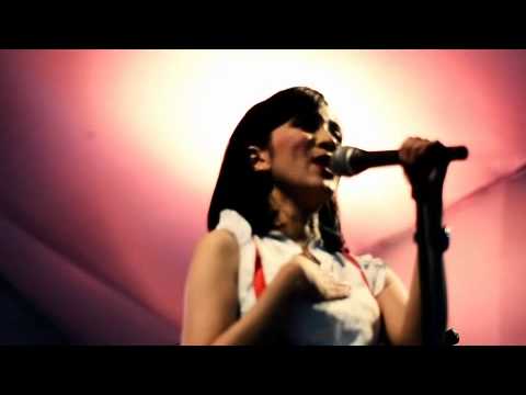 Download lagu tak mau lagi storia