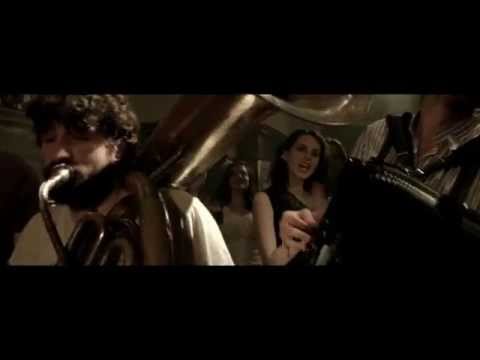 Oane no (Offizielles Video)