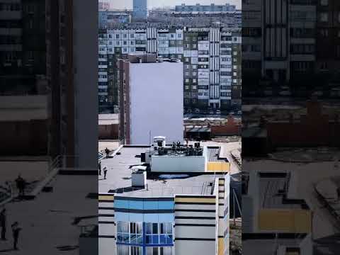 Видео: в Кемерове музыканты провели концерт на крыше высотки