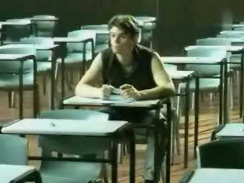 Video: Geriausias būdas - Sukčiauti per egzaminą.