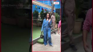 मुंबई के Juhu में स्पॉट हुईं Shraddha Kapoor