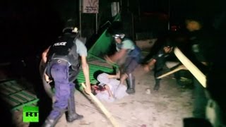В столице Бангладеш продолжаются беспорядки: количество жертв растет