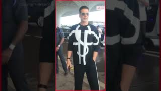 Stylish look में एयरपोर्ट पहुंचे Bollywood के खिलाड़ी Akshay Kumar