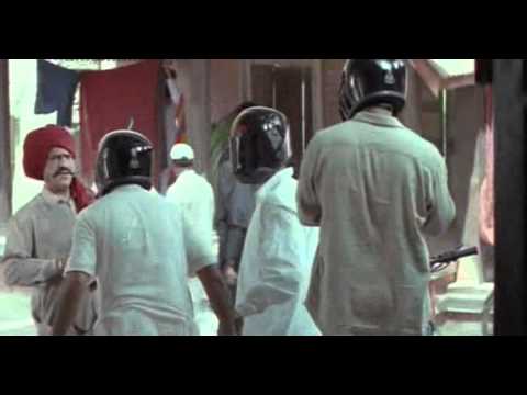 Paresh Rawal, Akshay Kumar, Sunil Shetty Om Puri In Hera Pheri (COMEDY SCENE)