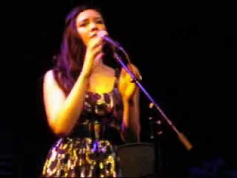 Marie Digby Unfold Umbrella Joe S Pub VidoEmo Emotional Video Unity