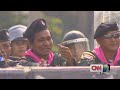 Thai police and protestors remove barriers, call truce
