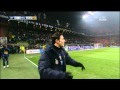 Javier Zanetti celebrates with Inter's fans during Inter's match with Bologna 4-1
