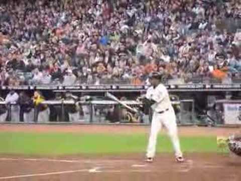 barry bonds steroids timeline. Barry Bonds homerun # 758