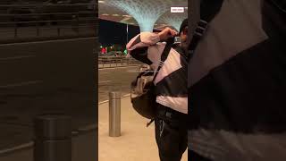 Mumbai airport पर स्पॉट हुए Bobby Deol
